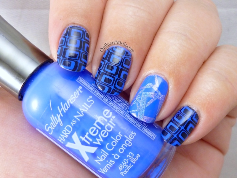 Blue squared nail art 2