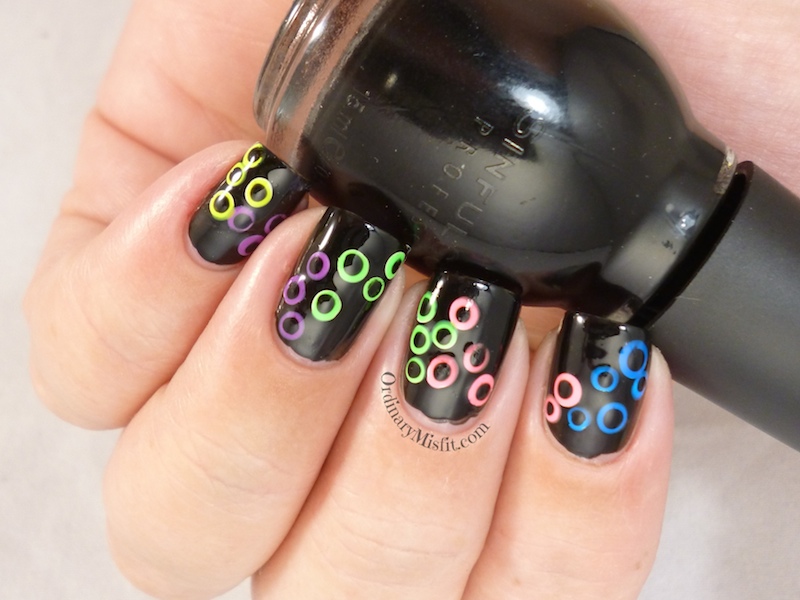 neon gradient spots nail art 3