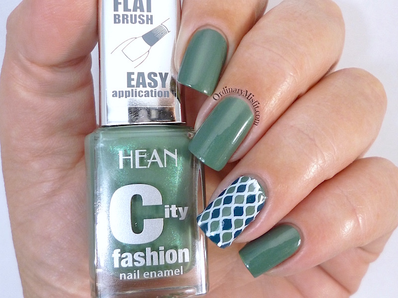 Hean City Fashion #200 with nail art