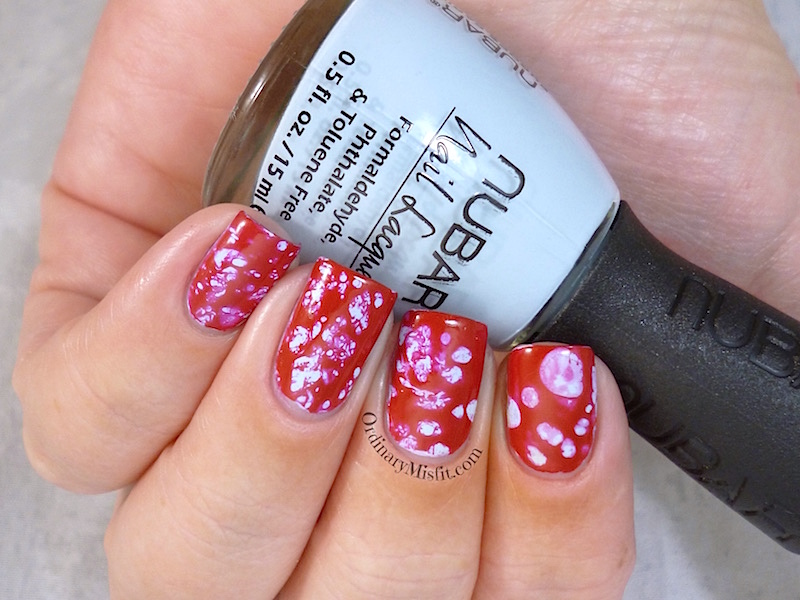 Water spotted twinsie nail art