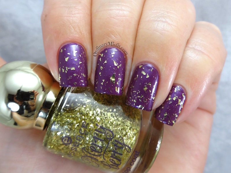 Essence - I love my golden pumps (Over purple with purpose)