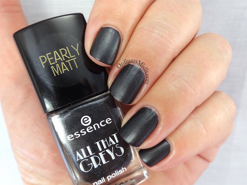 Essence All that greys - Back to black