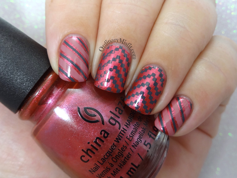 Berry stripes nail art