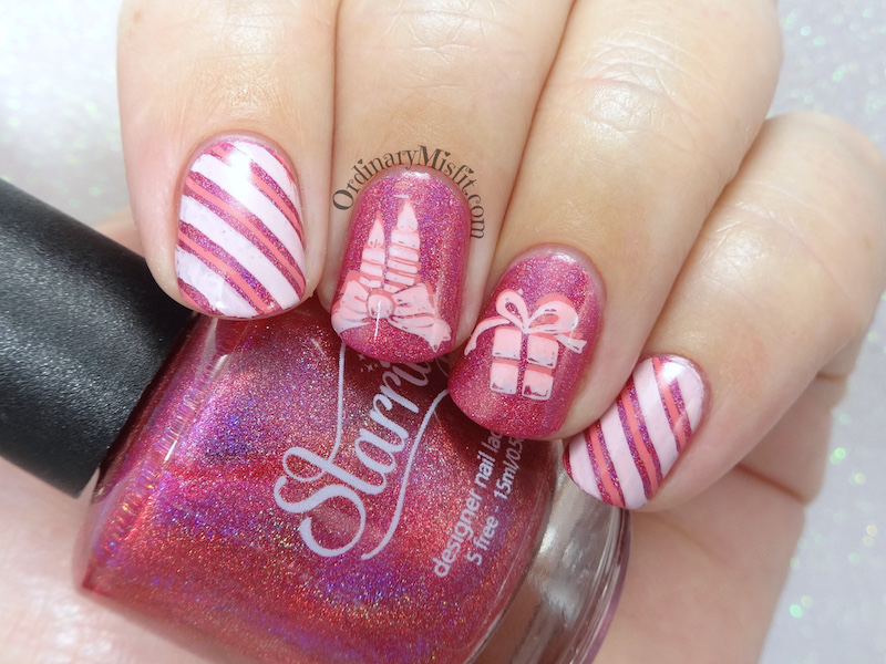 Merry Pinkmas nail art