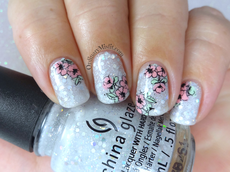Snowflake flowers nail art