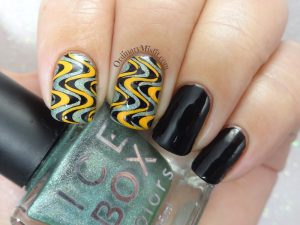 Groovy swirls nail art