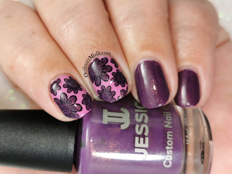 Witchy blooms nail art